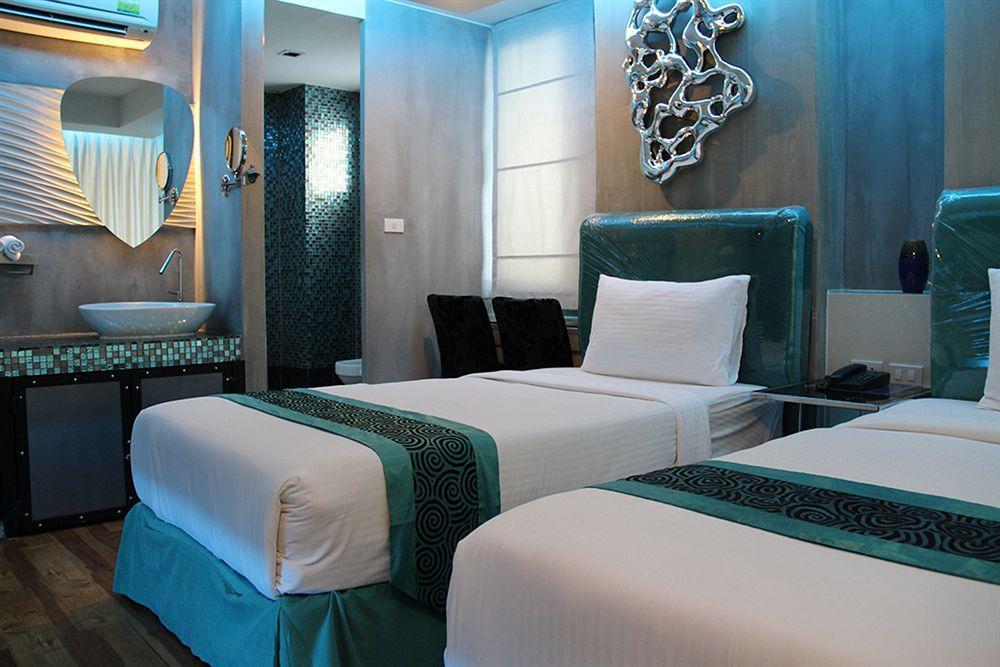 Blutique Hotel Bangkok Ngoại thất bức ảnh