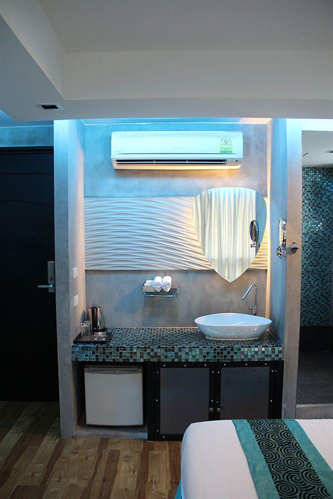 Blutique Hotel Bangkok Ngoại thất bức ảnh