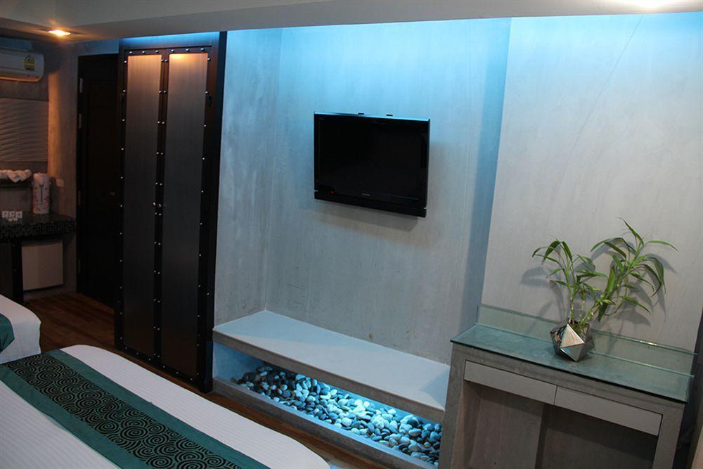 Blutique Hotel Bangkok Ngoại thất bức ảnh
