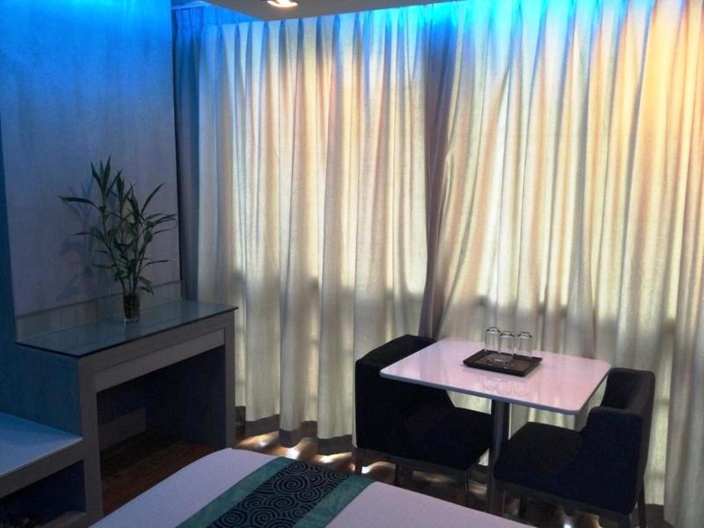 Blutique Hotel Bangkok Ngoại thất bức ảnh