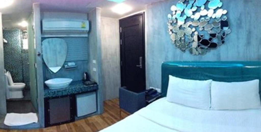 Blutique Hotel Bangkok Ngoại thất bức ảnh