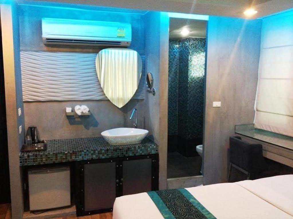 Blutique Hotel Bangkok Ngoại thất bức ảnh