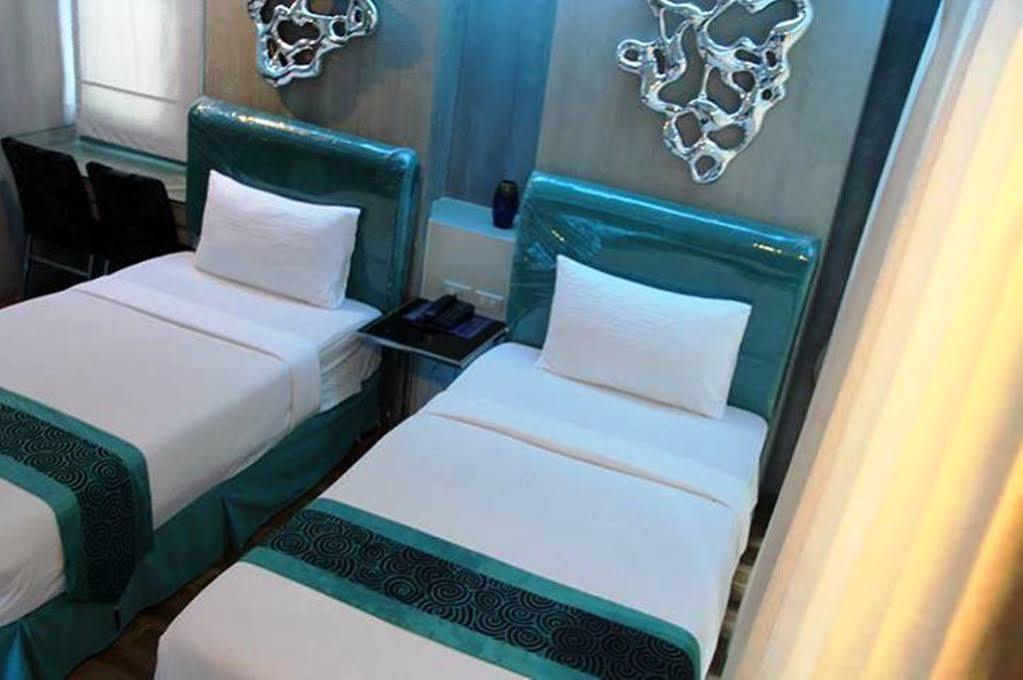 Blutique Hotel Bangkok Ngoại thất bức ảnh